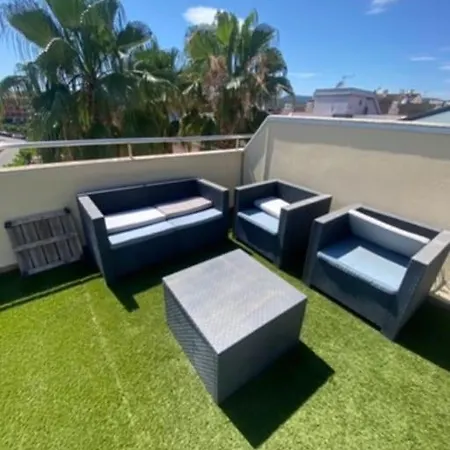 Atico Con Terraza Enorme * يوريت دي مار