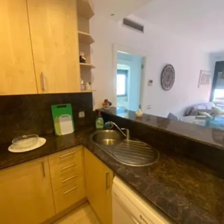 Atico Con Terraza Enorme