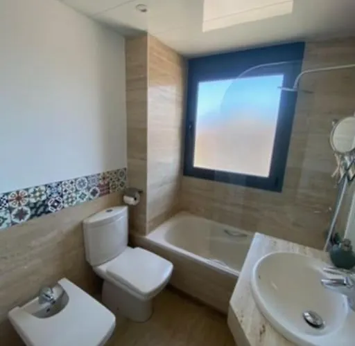 Apartamento Atico Con Terraza Enorme