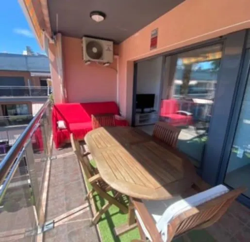 Apartamento Atico Con Terraza Enorme